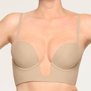 SKIMS Tan Plunge Bra